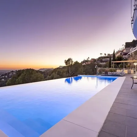 Moonlit Art Boutique Teulada