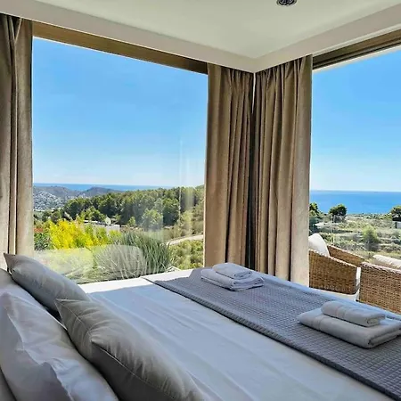 Moonlit Art Boutique Bed & Breakfast